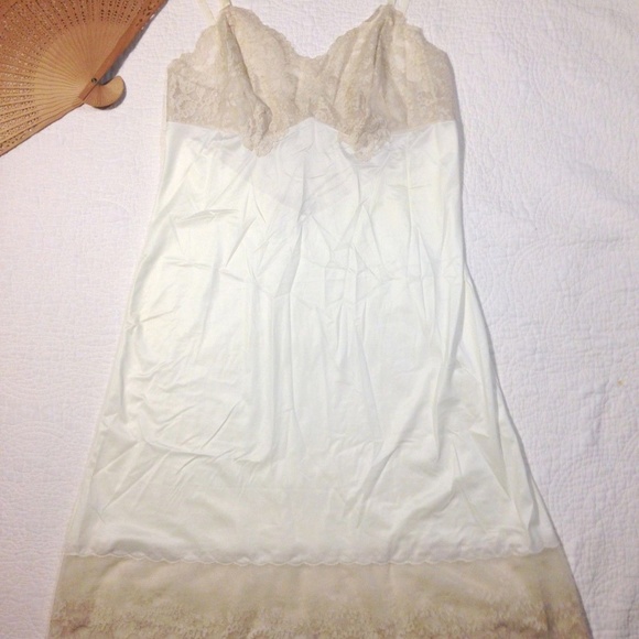 Van Roalte Slip main image 0